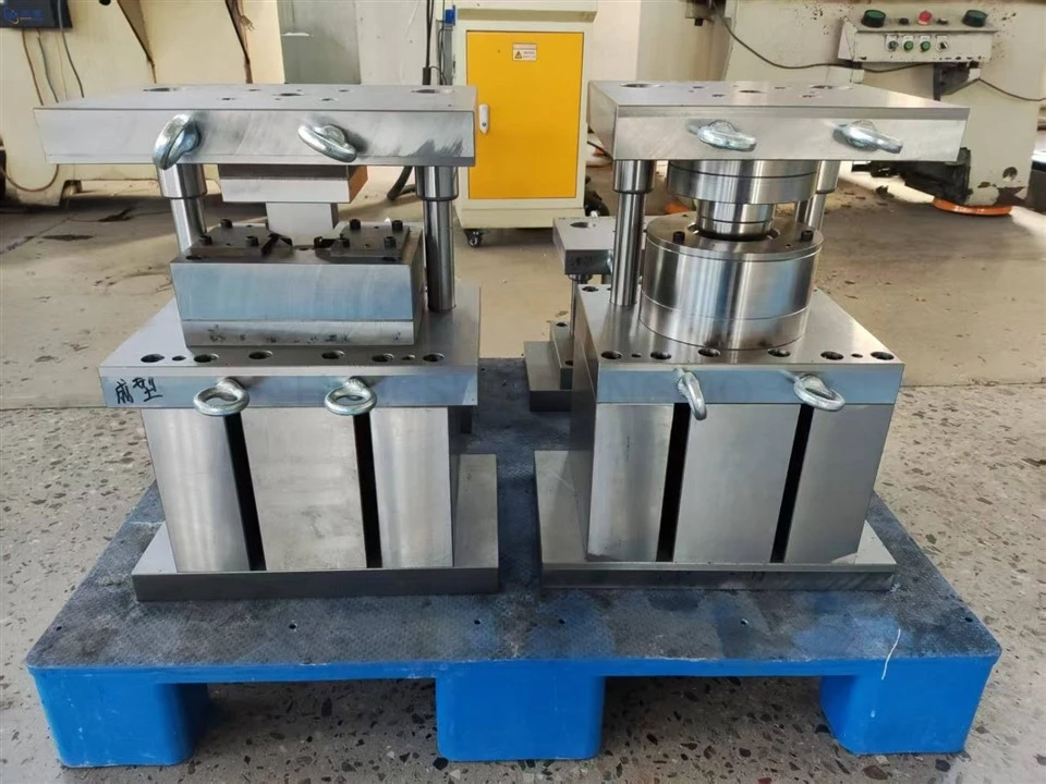 Custom Sheet Metal Stamping Parts, Metal Bending, Stainless Steel And Aluminum Precision Sheet Metal Stamping Dies factory
