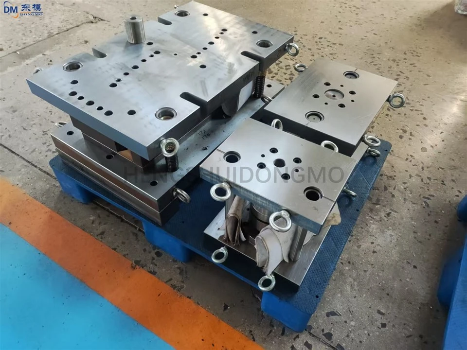 Heavy-Duty Hydraulic Punching Dies For Thick Plate Fabrication