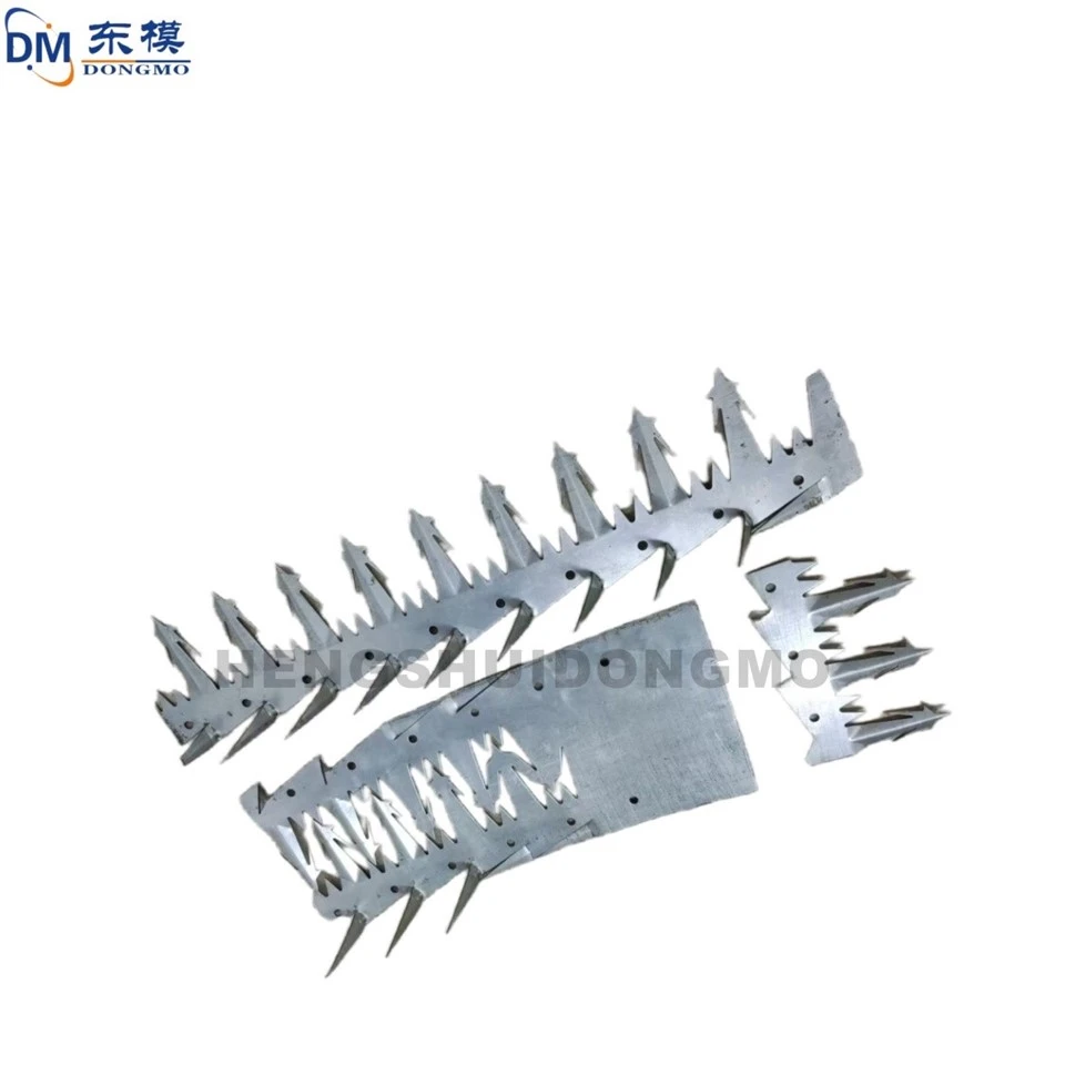 Metal Safety Spikes, Protective Netting, Continuous Stretching And Stamping Dies factory
