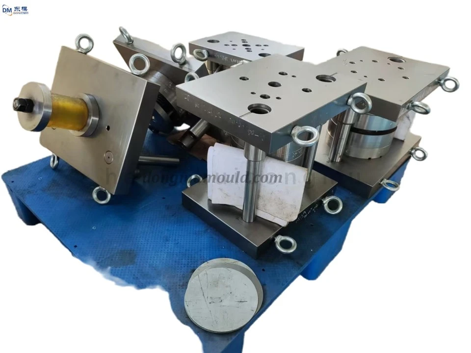Multi-Cavity Battery Housing Mold For Electric Vehicle Modules factory