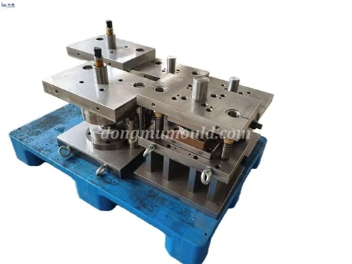 Experienced Manufacturer Of Precision Automotive Stainless Steel/Metal Parts Progressive Stamping Dies