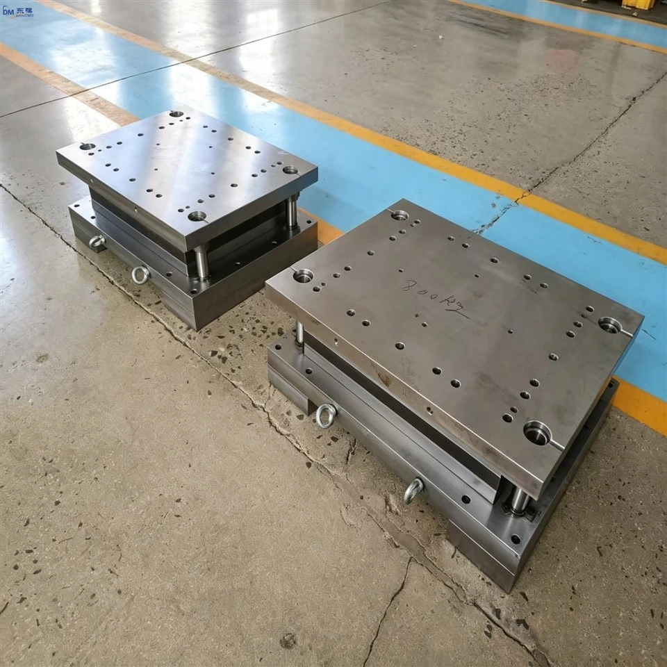 Precision Press Tool Die Sets For Vehicle Suspension Parts high quality
