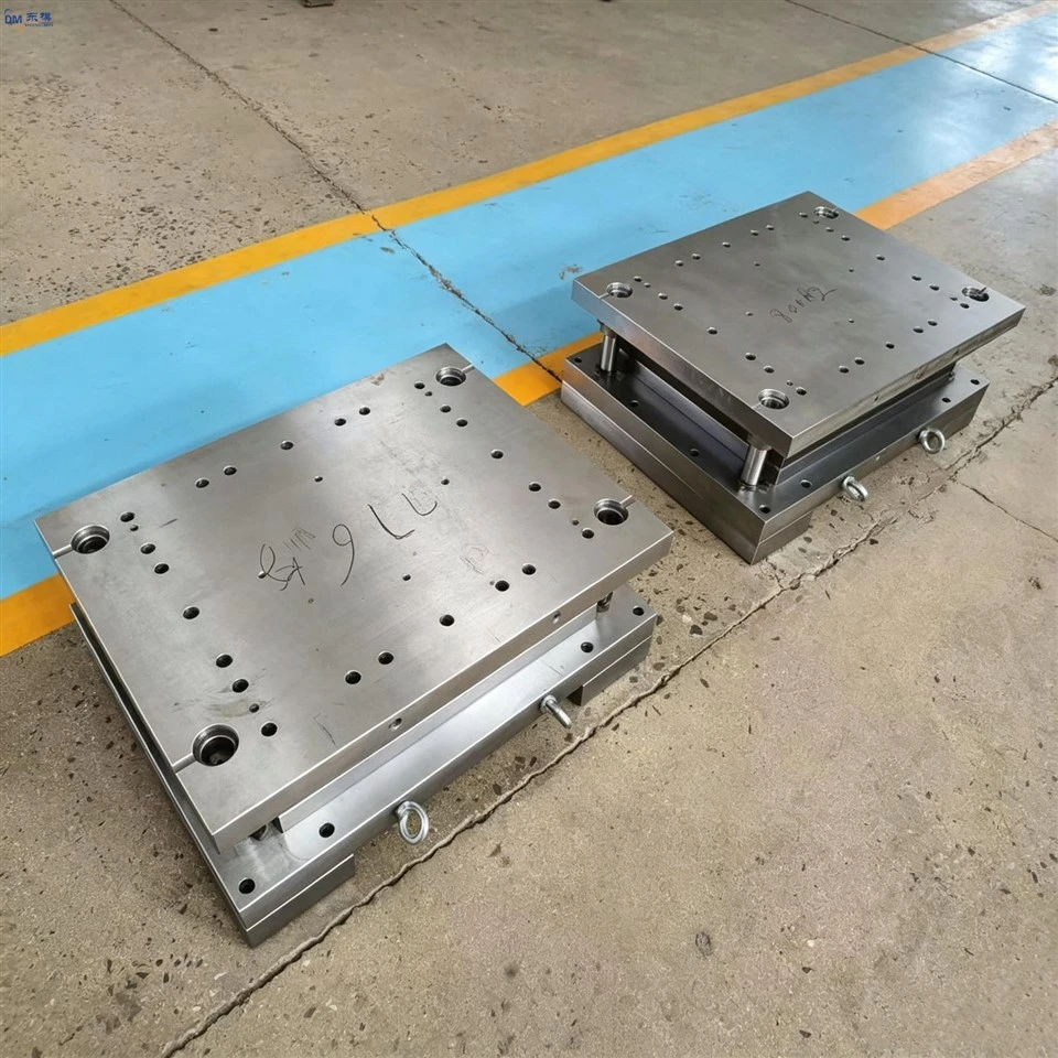 Precision Press Tool Die Sets For Vehicle Suspension Parts high quality