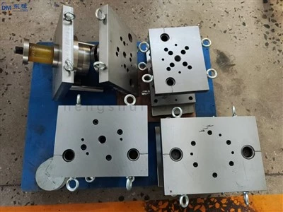 High-Speed Progressive Die Mould For Stamped Connectors